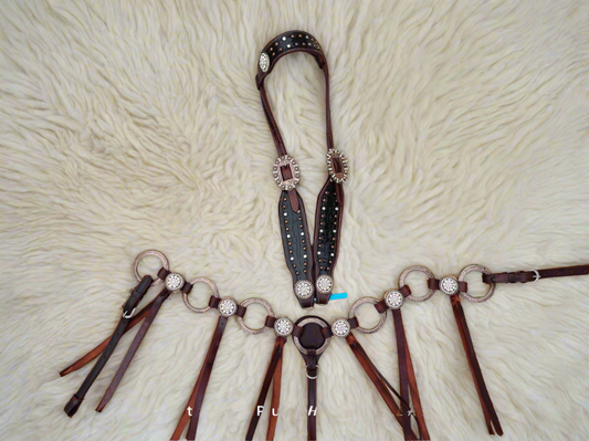 Dark Leather Ring Tack Set