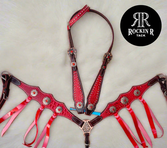Red Fringe Tack Set
