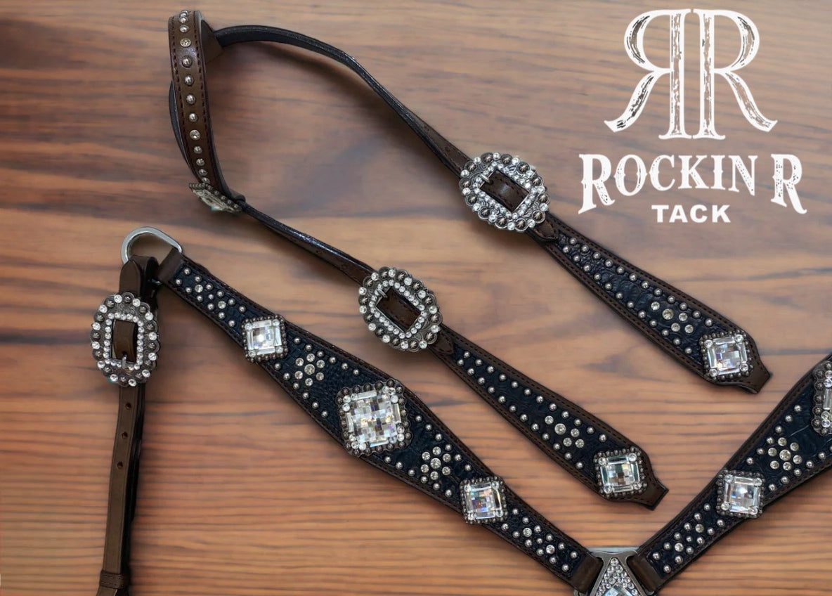 Black & White Tack Set