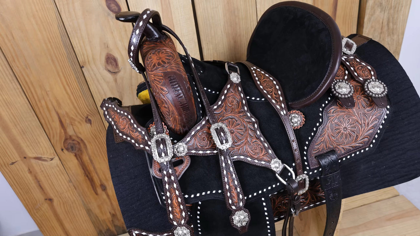 “Roxy” Pencil Roll Barrel Saddle